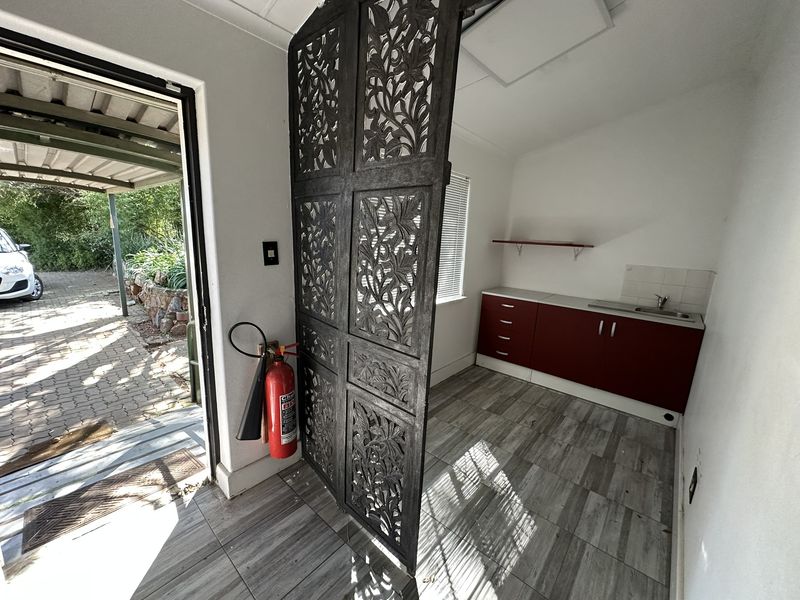 118m2 Retail/Office Space with HIGH EXPOSURE to let in Founders Hill! Direct from owner + perks! - Photo 5