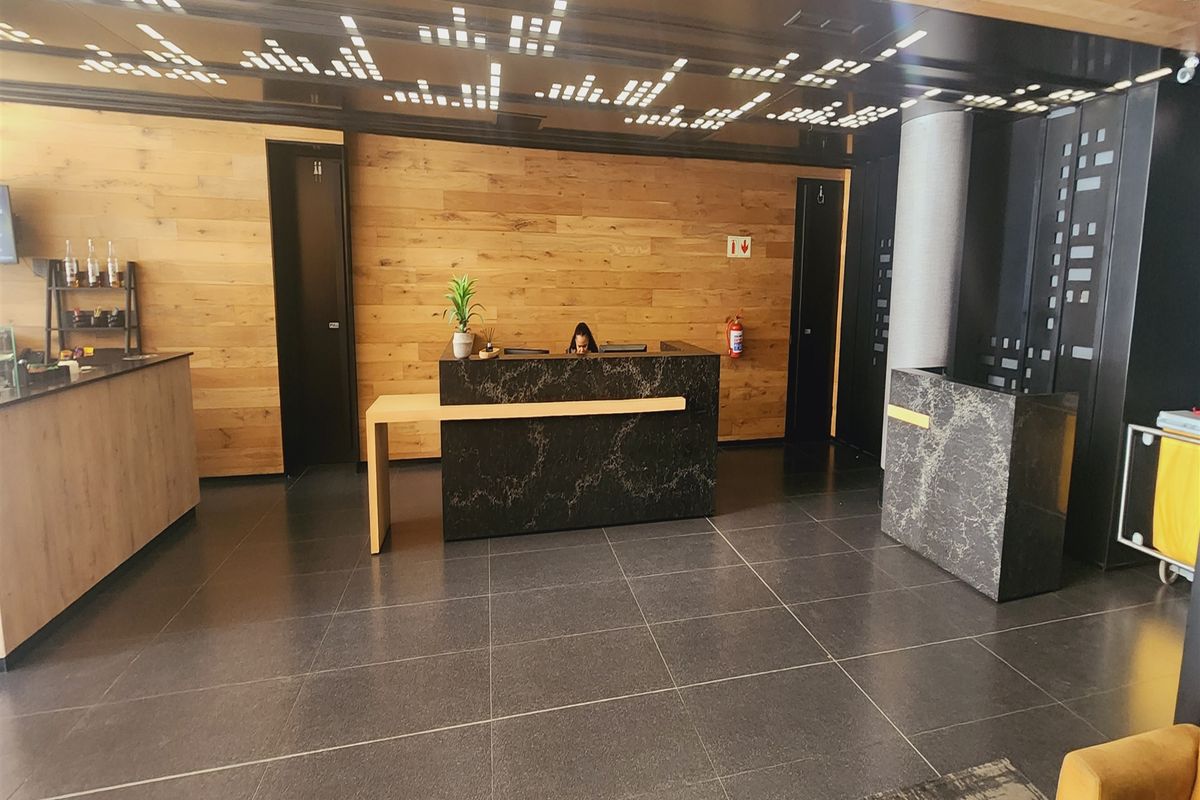 Offices to lo let Sandton - Photo 2