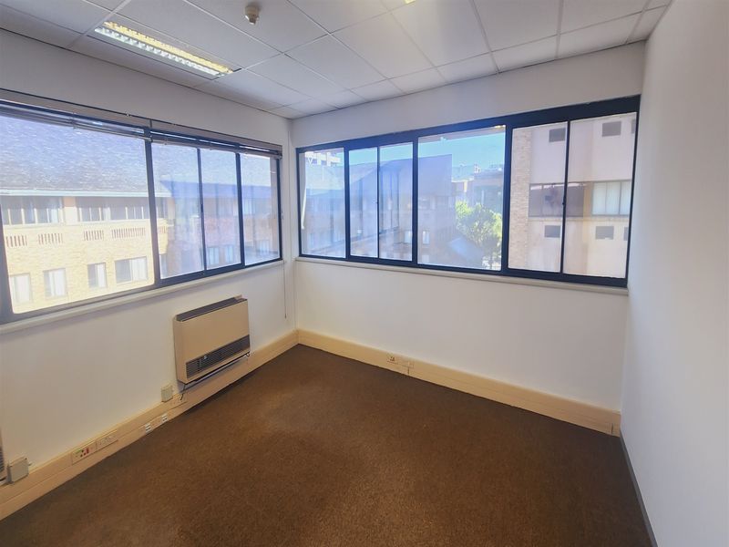 Offices to lo let Sandton - Photo 9