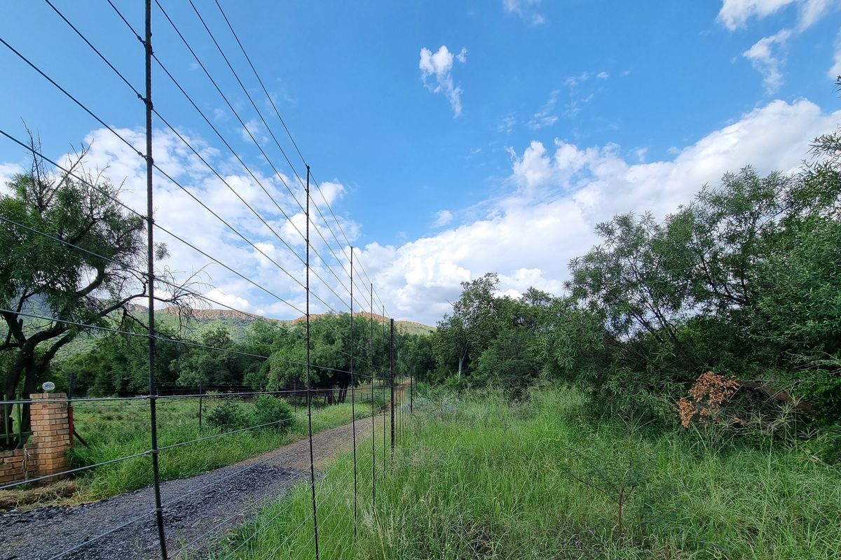 Olifantsnek Dam – Special- Zoned small holding - Endless Business Potential - Photo 3