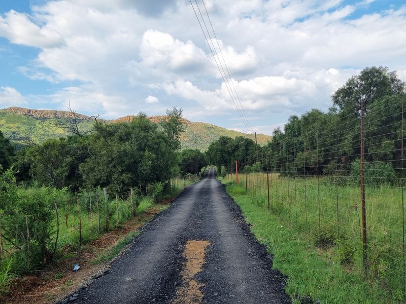 Special-Zoned Small Holding – Olifantsnek Dam – Endless Possibilities in the Magalies Biosphere - Photo 7