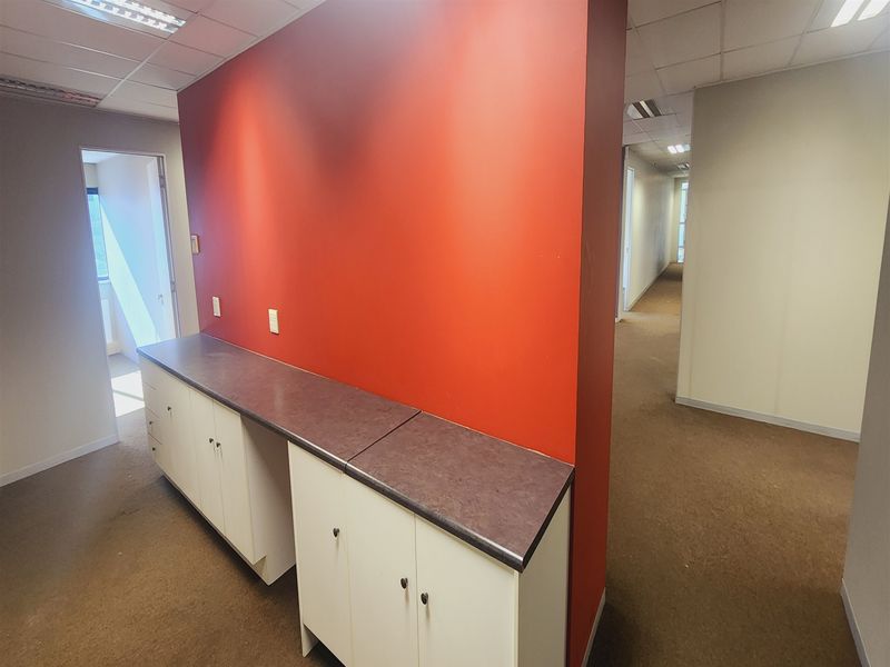 Offices to lo let Sandton - Photo 9
