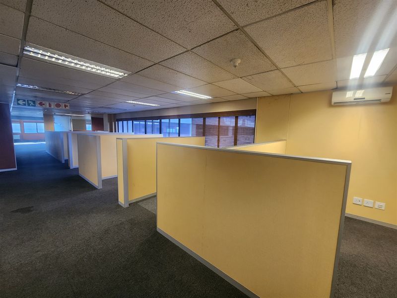Offices to lo let Sandton - Photo 6