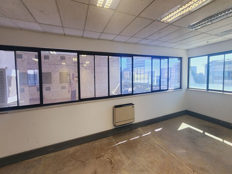 Offices to lo let Sandton - Photo 7