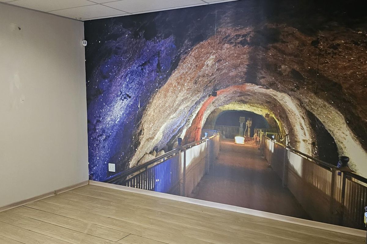 Your Next Business Move Starts Here – 182m2 Office TO LET - Photo 4