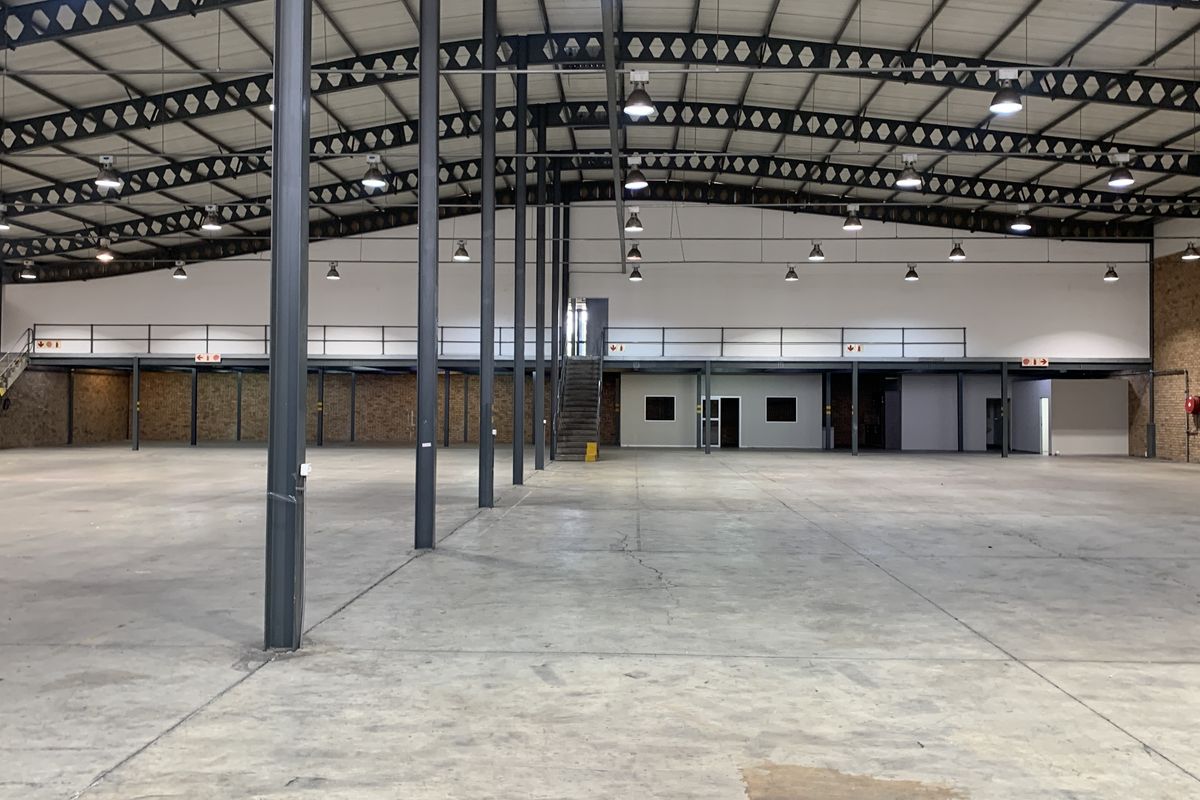 Warehouse to let in Meadowdale - Photo 2