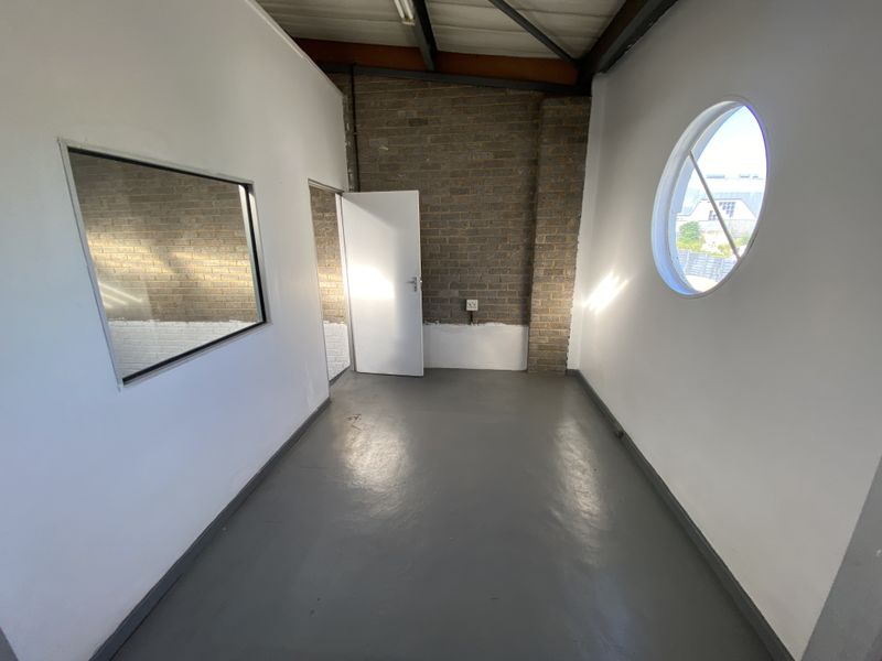 Interlinking Industrial Units – Units 30 & 35 | Midrand, Gauteng - Photo 9