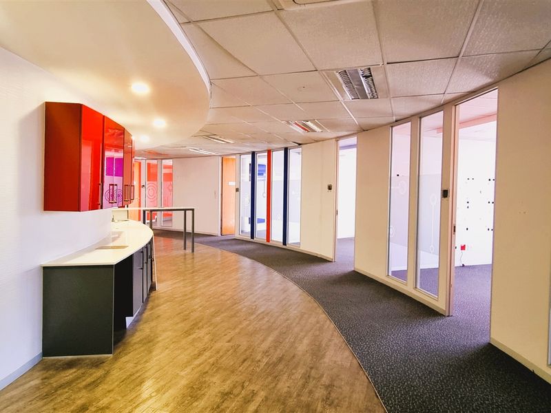 Office space to let in Homestead Place - Photo 3