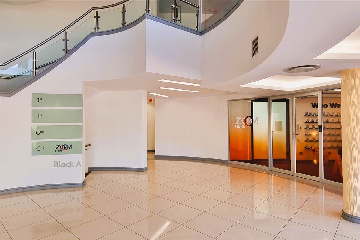 Office space to let in Homestead Place - Photo 2