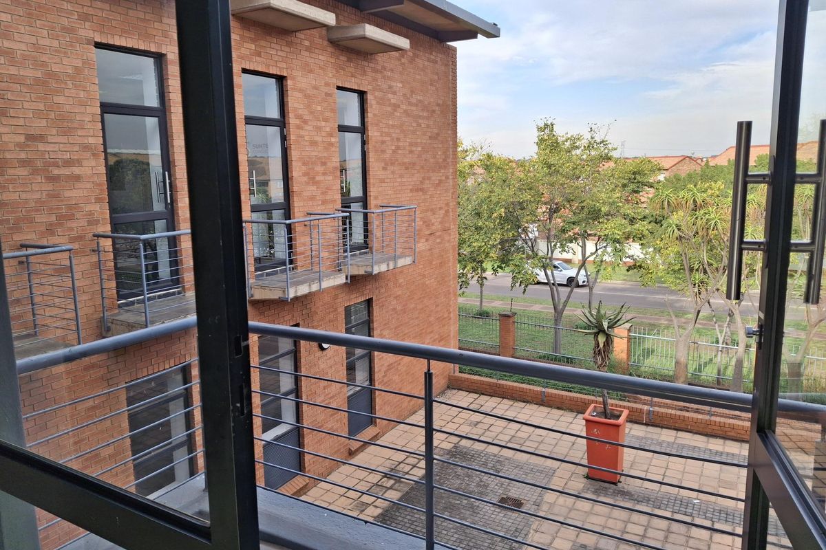 Cost-Effective Office Space at Eco Fusion – Perfect for Smart Business Owners! - Photo 3