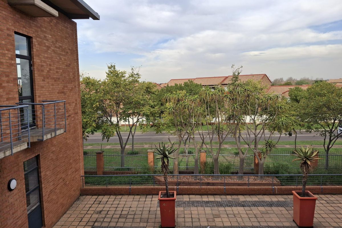 Cost-Effective Office Space at Eco Fusion – Perfect for Smart Business Owners! - Photo 2