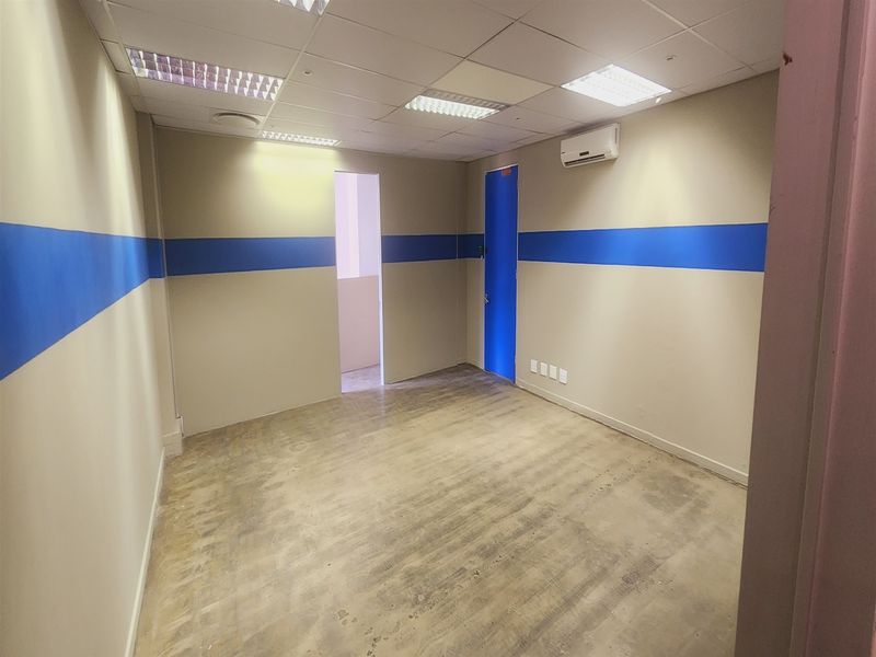 Offices to let in Sandown, Sandtown - Photo 8