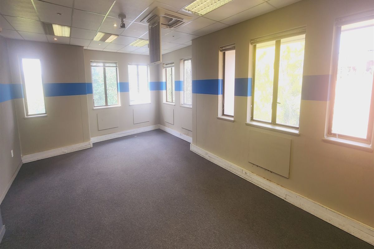 Offices to let in Sandown, Sandtown - Photo 5