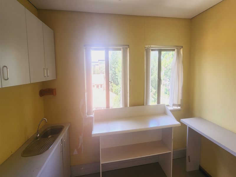 Offices to let in Sandown, Sandtown - Photo 5