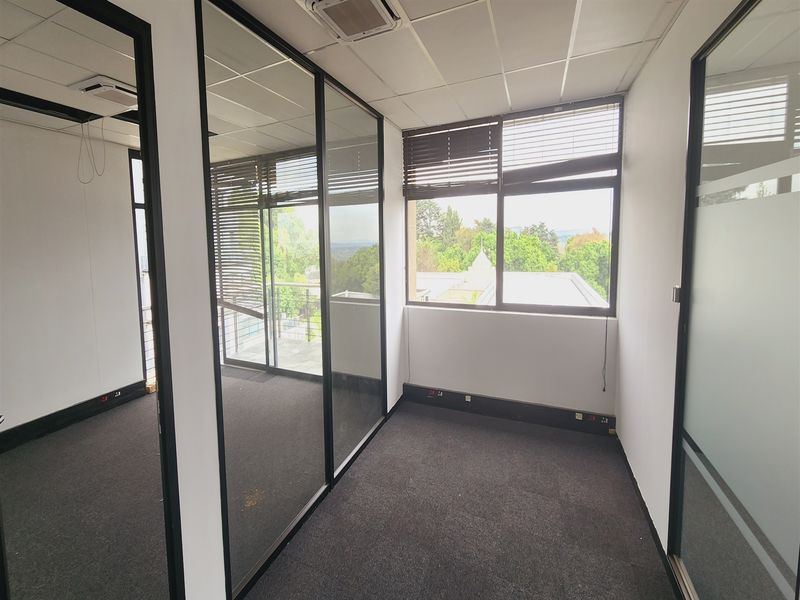 Offices to let Sandhurst - Photo 8