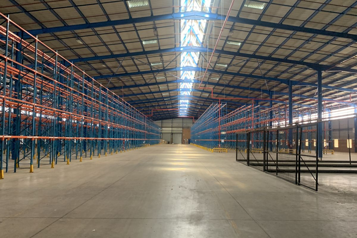 Warehouse to let in Elandshaven - Photo 2