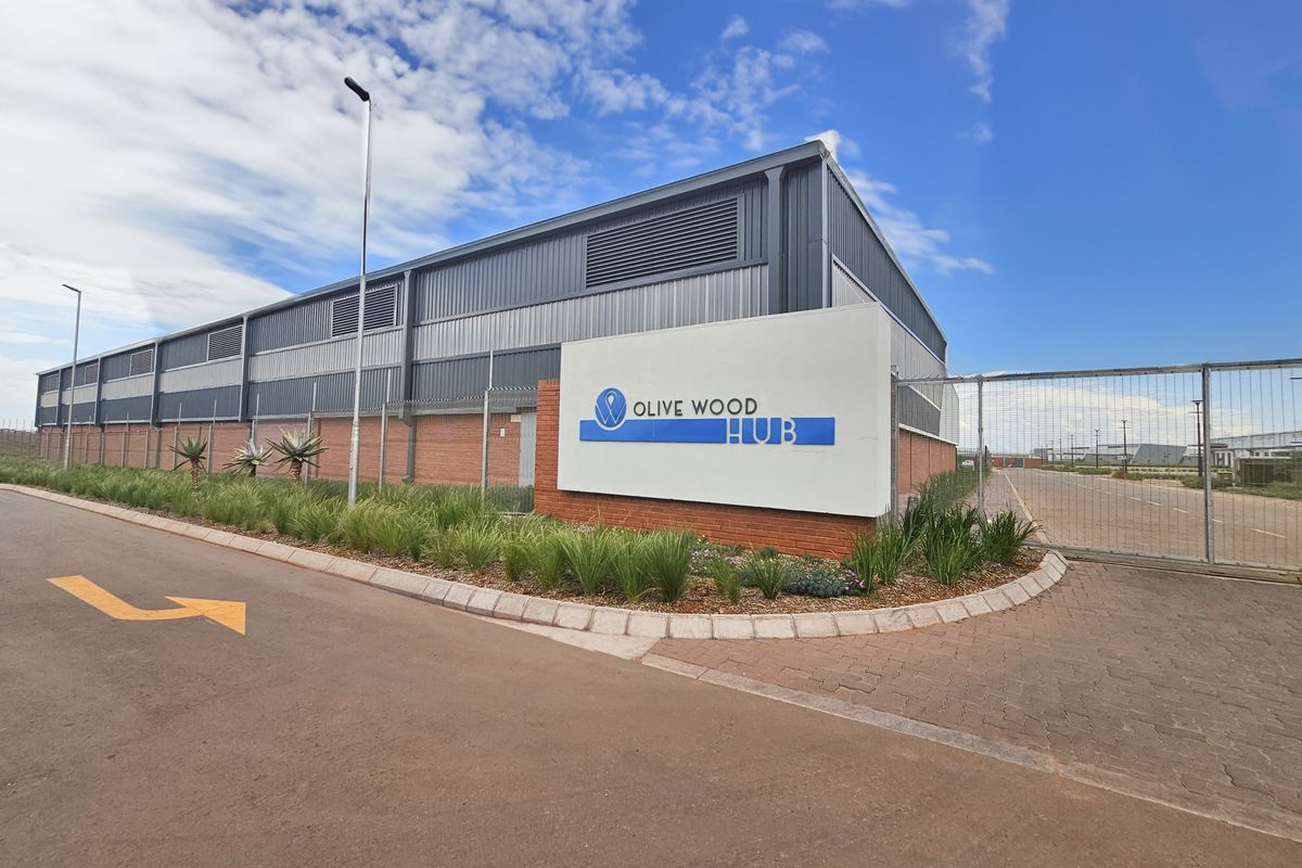 50% OFF NETT RENT (UNTIL END OF MAY 2025) 1325m2 - 9035m2 Warehouses to Let - DIRECT from OWNERS - Photo 3