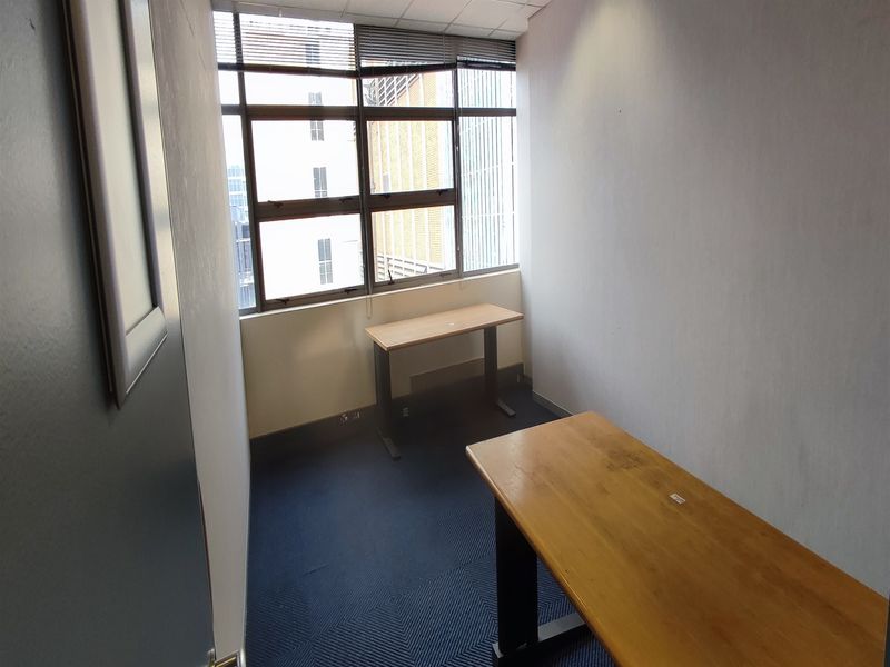 Offices to let in Rosebank - Photo 7