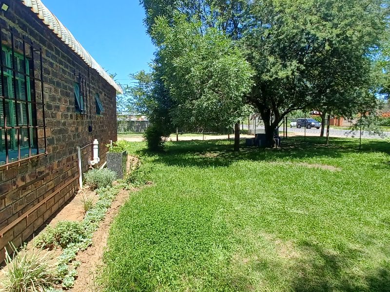 Industrial/Commercial Property with running business for sale in Newcastle Industrial Area. - Photo 7