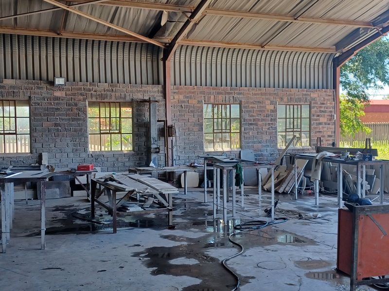 Industrial/Commercial Property with running business for sale in Newcastle Industrial Area. - Photo 6