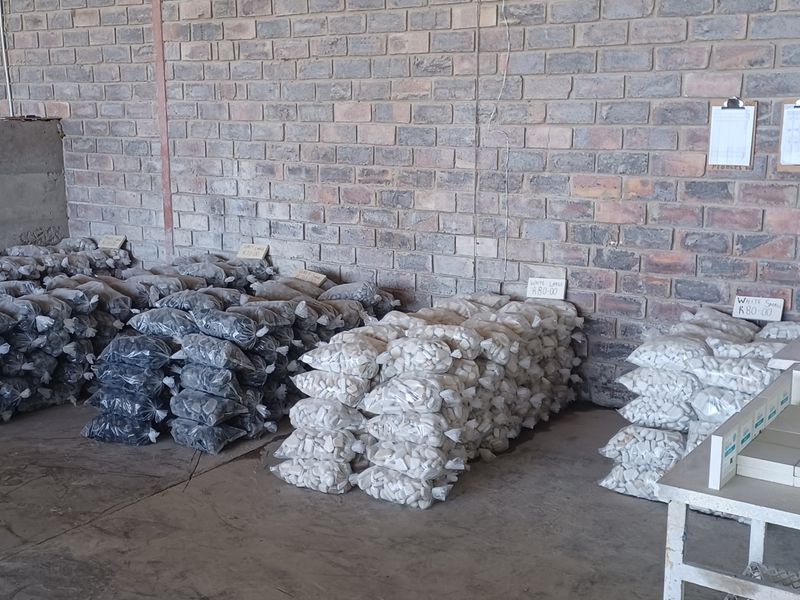 Industrial/Commercial Property with running business for sale in Newcastle Industrial Area. - Photo 2