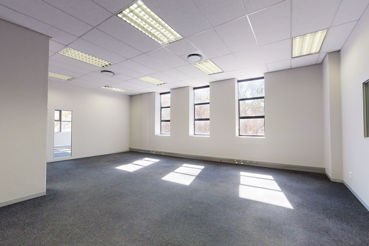 Versatile office space to rent in Centurion - Photo 5