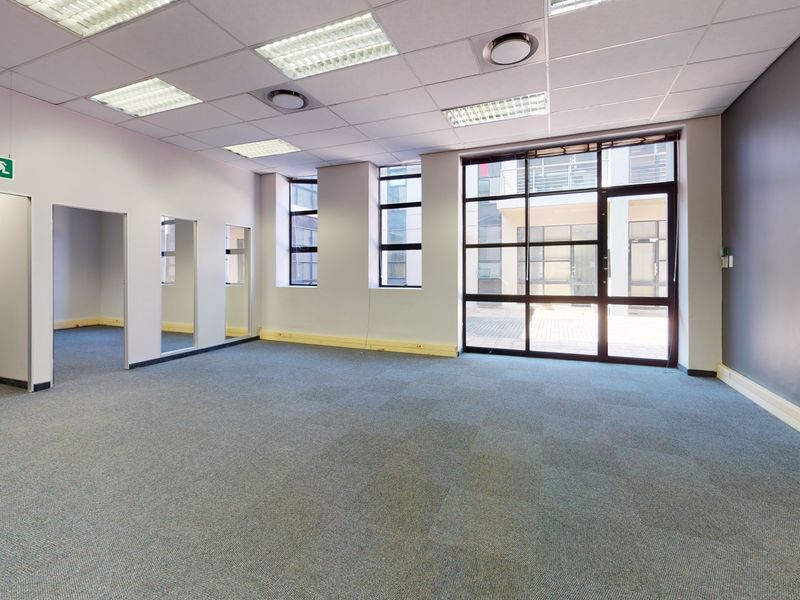 Versatile office space to rent in Centurion - Photo 6