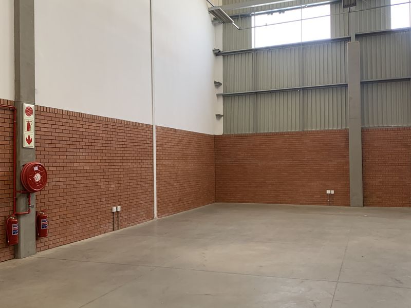 Warehouse to let in Longlake - Photo 8