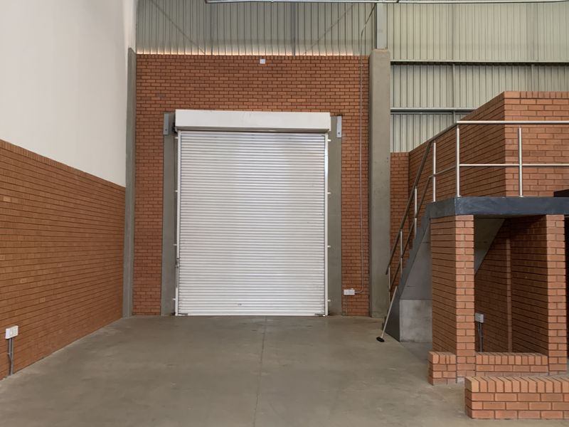 Warehouse to let in Longlake - Photo 10