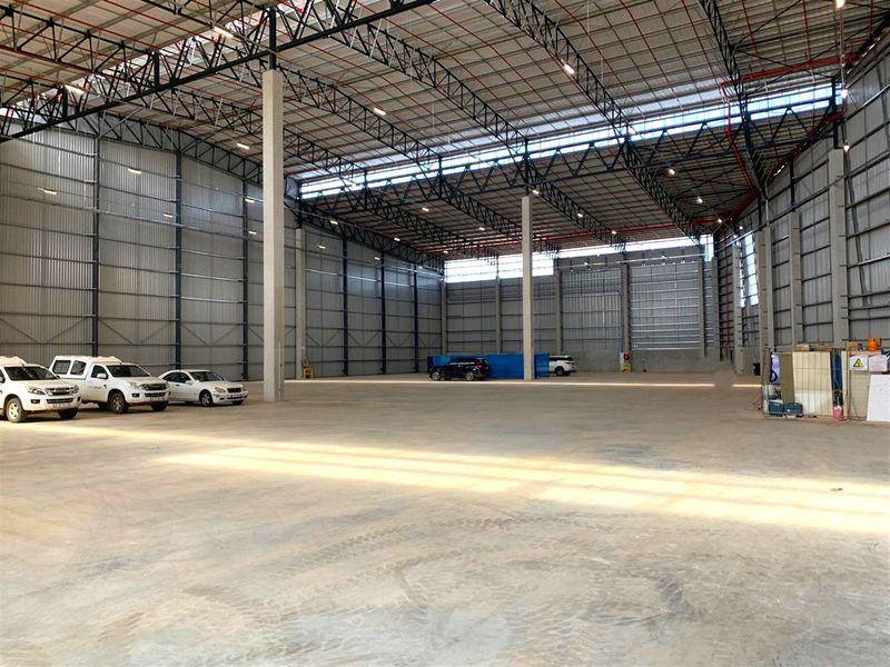 Industrial warehouse to let in The Brickworks - 3,495m2 - Photo 6