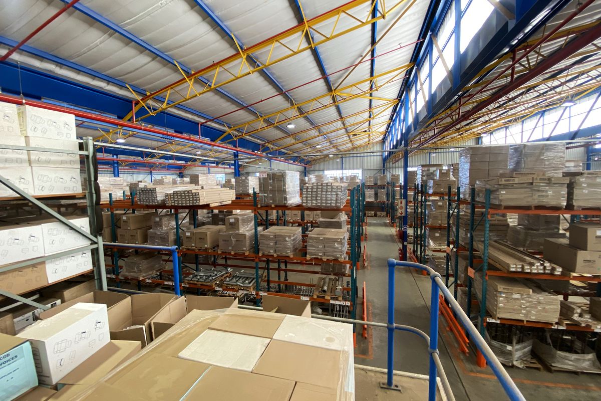 Spacious no loadshedding Warehouse for Lease in Clayville - Photo 5