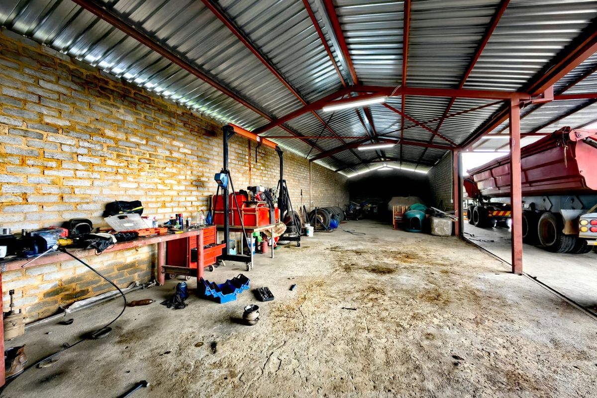 Farm close to Koster  -Immaculate 6.7ha– Endless Opportunities Await! - Photo 3