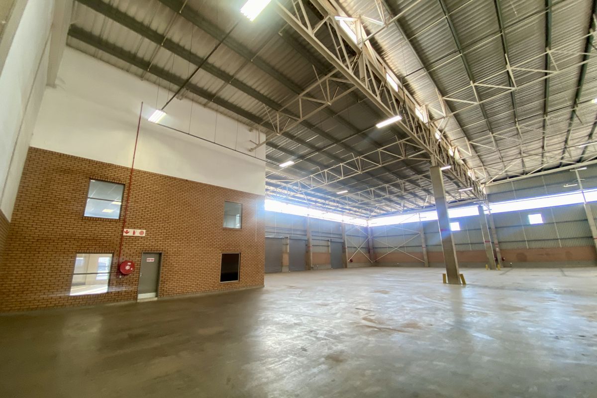 Brand-New AAA-Grade Warehouse to Let in Twenty One Industrial Estate - Photo 3