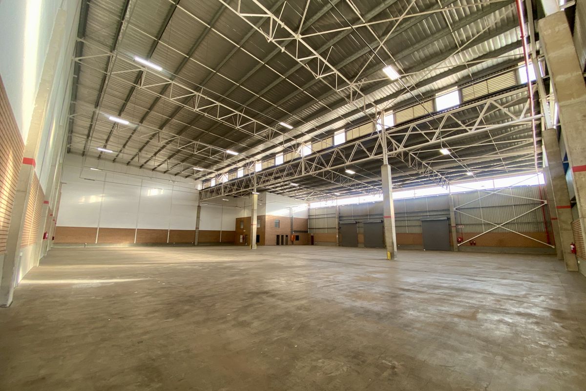 Brand-New AAA-Grade Warehouse to Let in Twenty One Industrial Estate - Photo 5