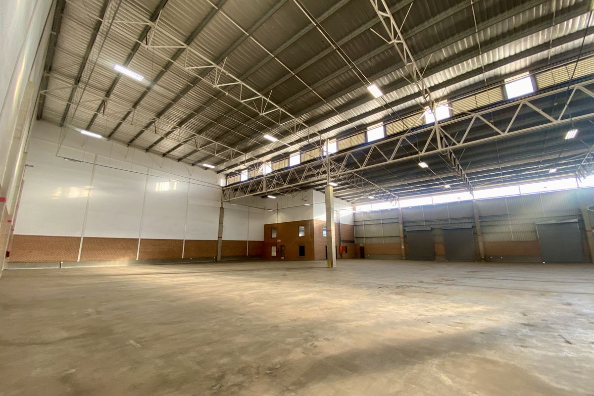 Brand-New AAA-Grade Warehouse to Let in Twenty One Industrial Estate - Photo 2