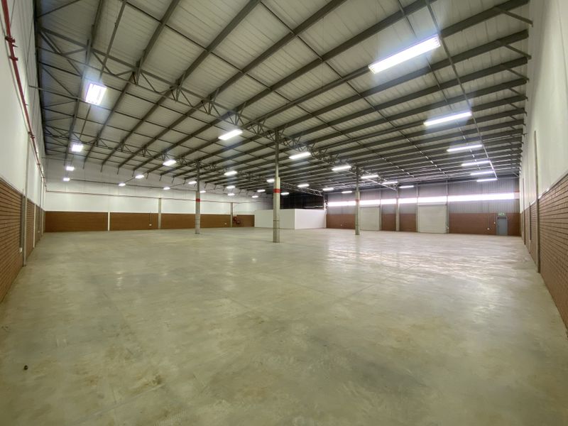 Prime Industrial Space To Let in Twenty-One Industrial Estate - Photo 7