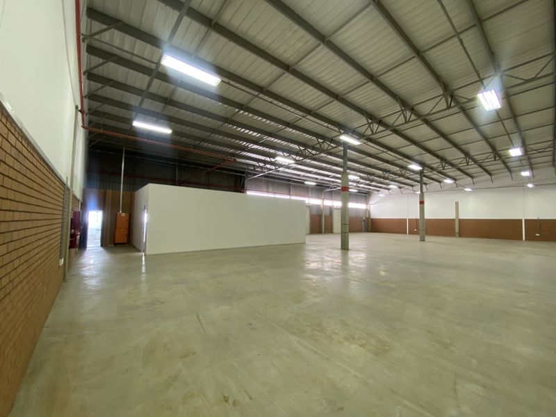 Prime Industrial Space To Let in Twenty-One Industrial Estate - Photo 5