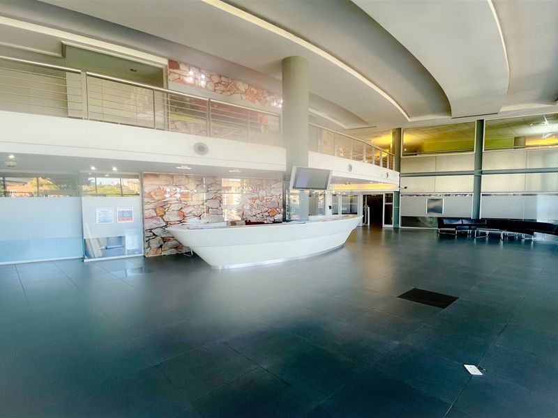 Premium Corporate Headquarters in Parktown CBD - Photo 5