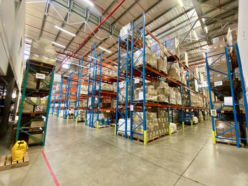 1,818m2 Industrial Warehouse To Let in Randjespark, Midrand - Photo 3