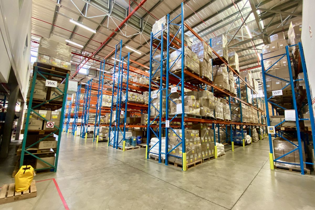 1,818m2 Industrial Warehouse To Let in Randjespark, Midrand - Photo 3