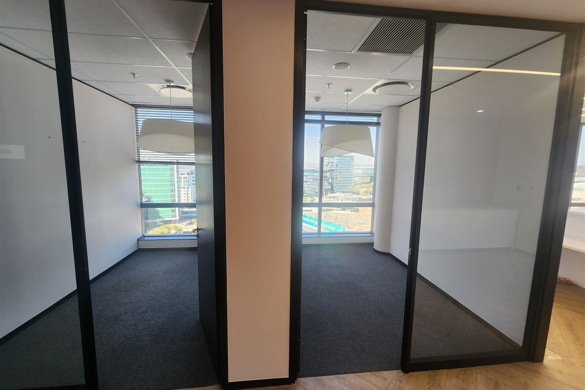 Offices to let in Sandown, Sandton - Photo 5
