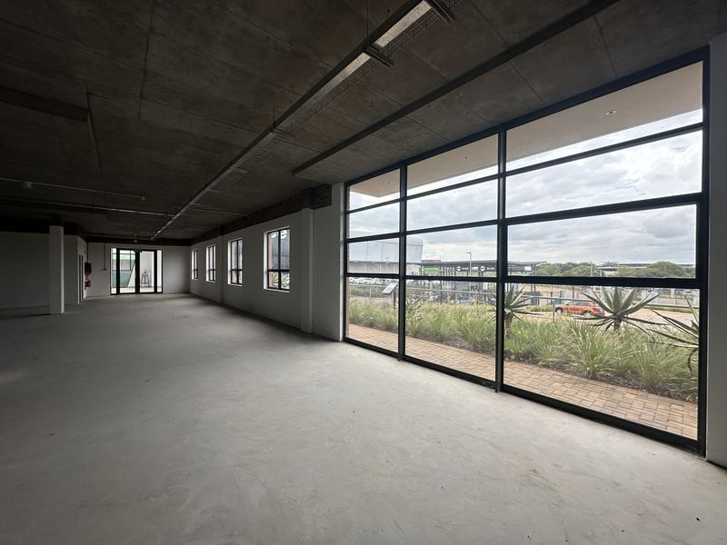 2230m2 Warehouse/DC to let DIRECT from owner WITH PERKS! - Photo 9