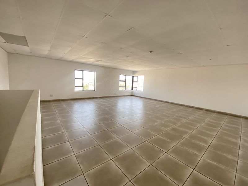No loadsheading 2,476m2 dual-unit industrial property in Clayville Midrand - Photo 9