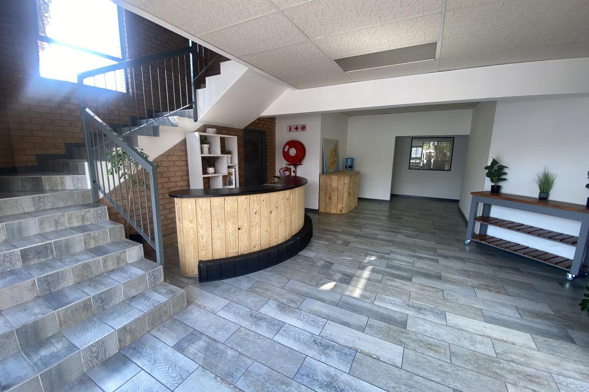 Midrand Warehouse To Let 1,747m2 Secure Standalone with Crane - Photo 5