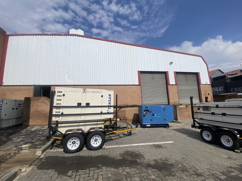 Midrand Warehouse To Let 1,747m2 Secure Standalone with Crane - Photo 4