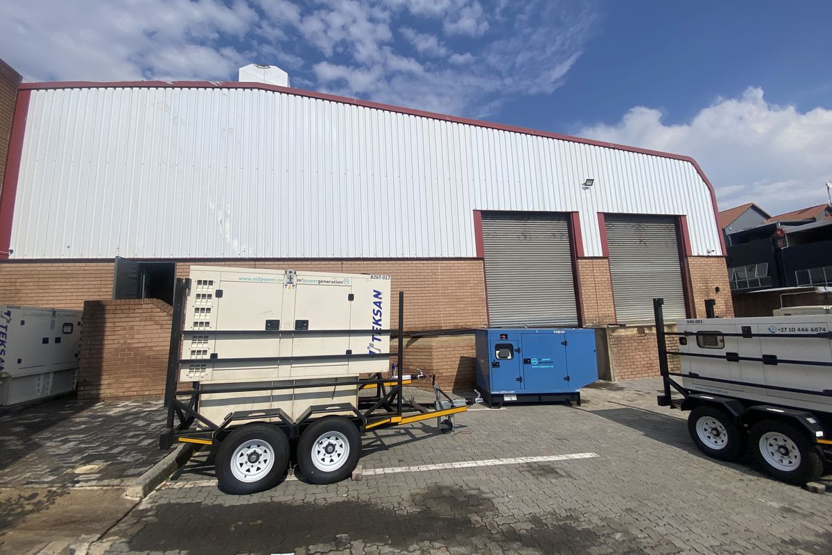 Midrand Warehouse To Let 1,747m2 Secure Standalone with Crane - Photo 4