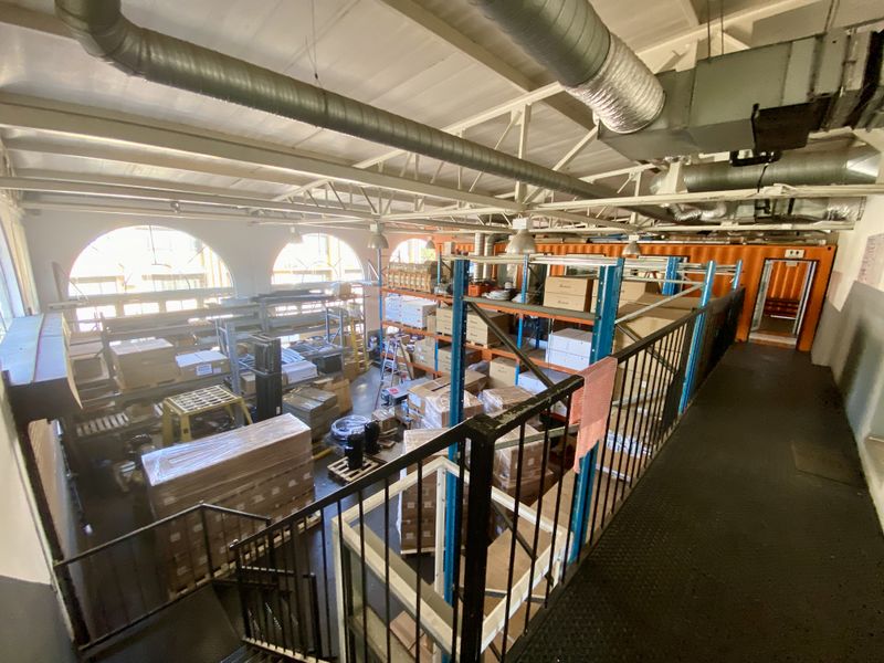 593sqm Warehouse with Quality Offices For Sale - Photo 5