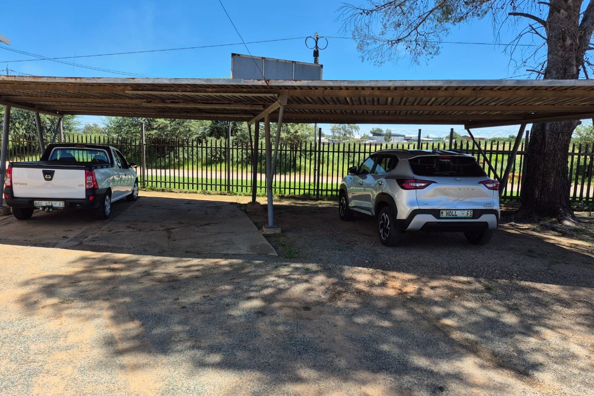 Factory for sale in Parys - Photo 3