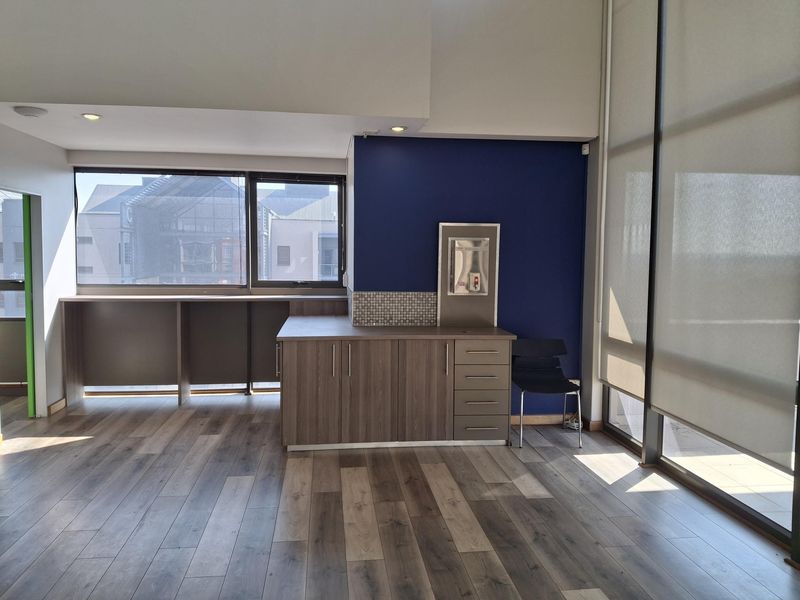 Power-Secure Offices in Irene with Round-the-Clock Security - Photo 5