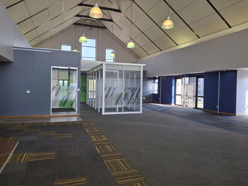 Power-Secure Offices in Irene with Round-the-Clock Security - Photo 9